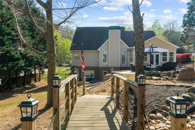 2638 Waters Edge Drive, Gainesville, GA 30504