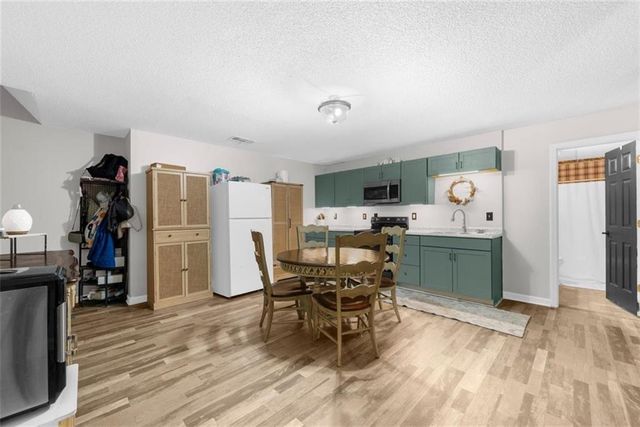 2638 Waters Edge Drive, Gainesville, GA 30504