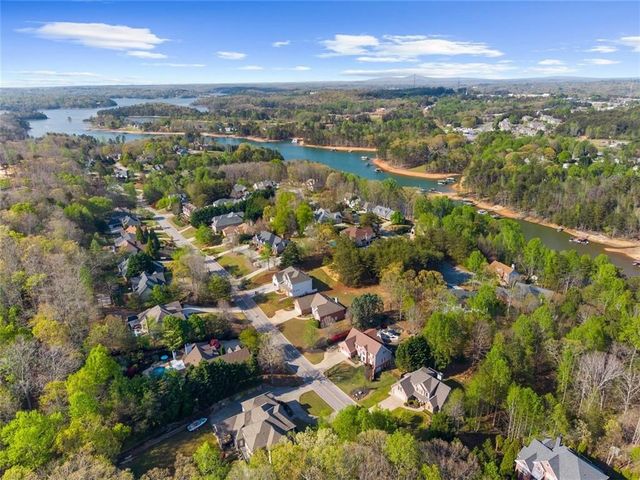 2638 Waters Edge Drive, Gainesville, GA 30504