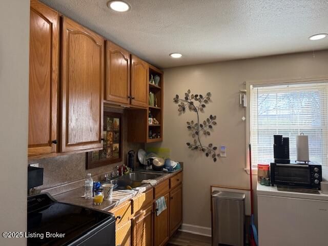 7703 Mango Dr, Louisville, KY 40258