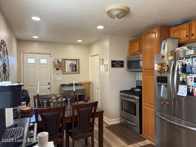 7703 Mango Dr, Louisville, KY 40258