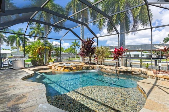 1412 Windsor CT, Cape Coral, FL 33904