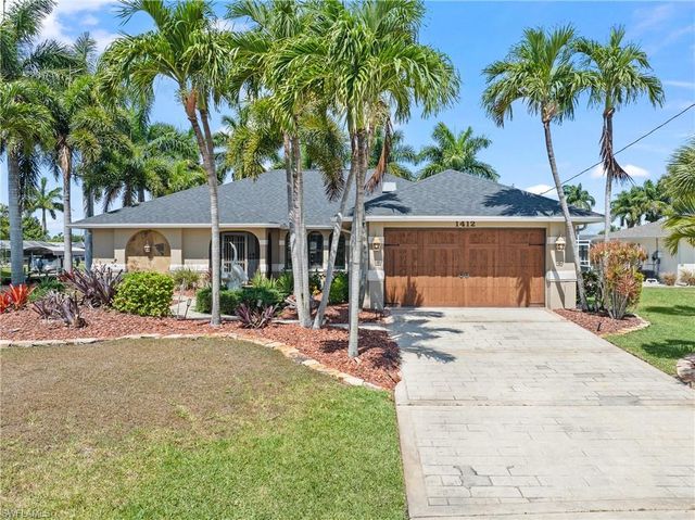 1412 Windsor CT, Cape Coral, FL 33904