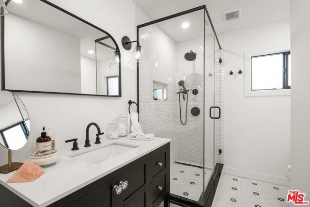 2108 Tavern Trail, Los Angeles, CA 90046