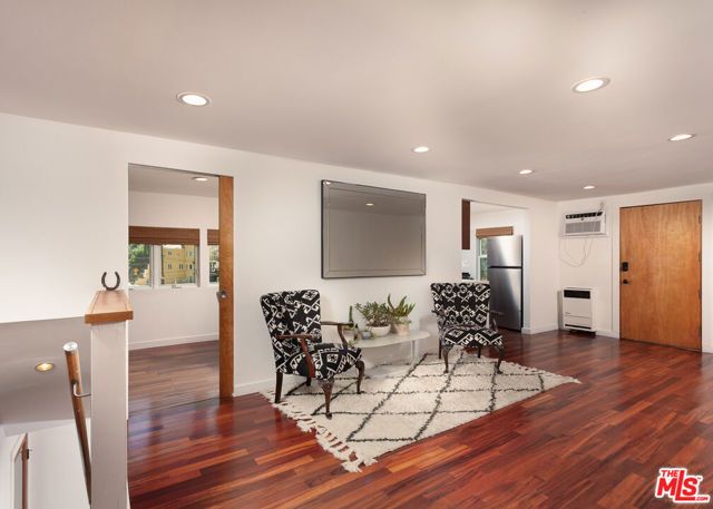 2108 Tavern Trail, Los Angeles, CA 90046