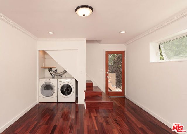 2108 Tavern Trail, Los Angeles, CA 90046