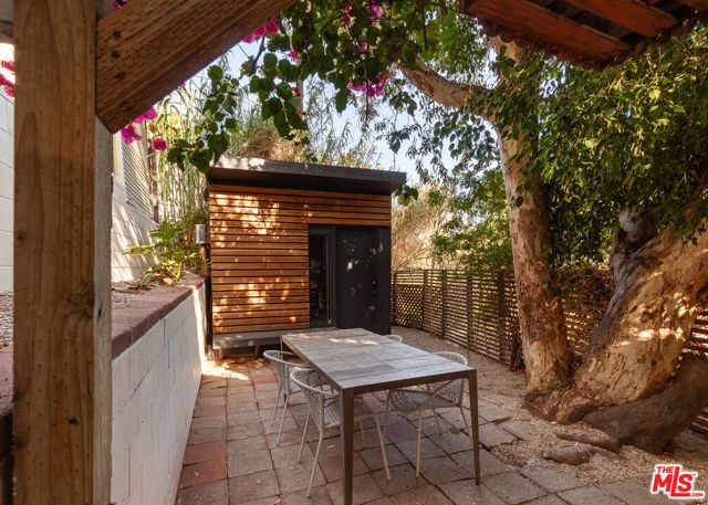 2108 Tavern Trail, Los Angeles, CA 90046