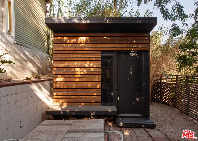 2108 Tavern Trail, Los Angeles, CA 90046