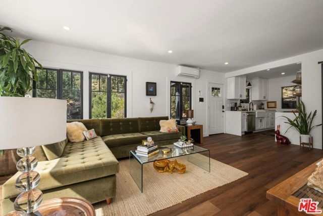 2108 Tavern Trail, Los Angeles, CA 90046