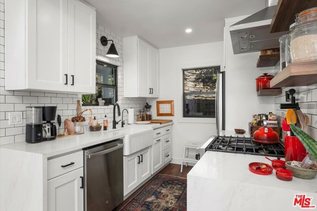 2108 Tavern Trail, Los Angeles, CA 90046