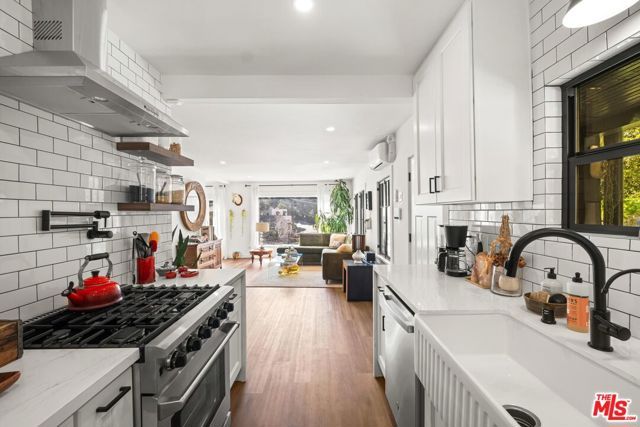 2108 Tavern Trail, Los Angeles, CA 90046