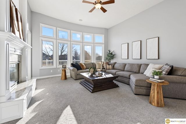 9901 S 176th Street, Omaha, NE 68136