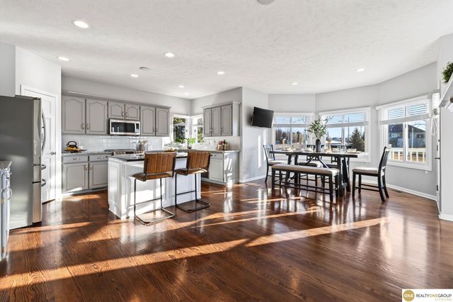 9901 S 176th Street, Omaha, NE 68136