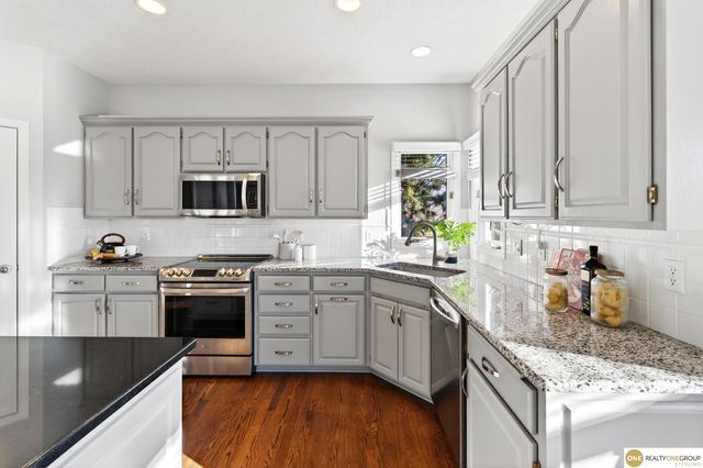 9901 S 176th Street, Omaha, NE 68136