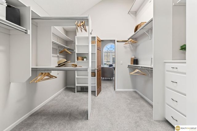 9901 S 176th Street, Omaha, NE 68136