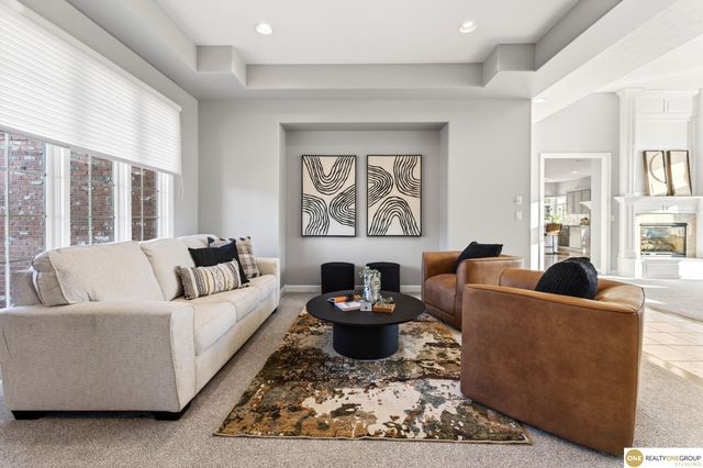 9901 S 176th Street, Omaha, NE 68136