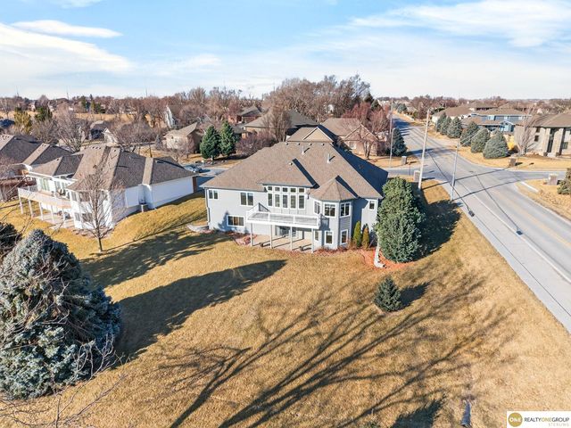 9901 S 176th Street, Omaha, NE 68136