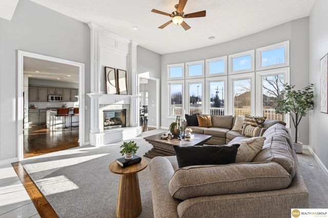 9901 S 176th Street, Omaha, NE 68136