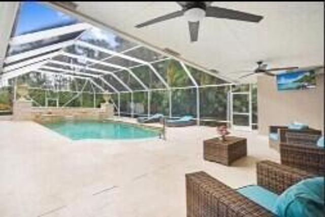 8370 Whispering Oak Way, West Palm Beach, FL 33411