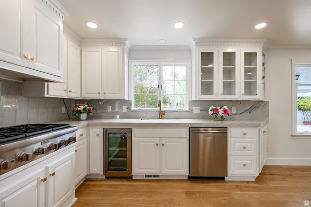 325 N FEDERAL HEIGHTS CIR, Salt Lake City, UT 84103