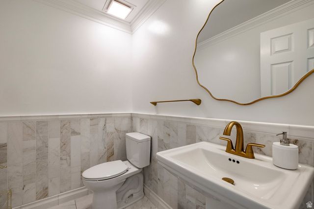 325 N FEDERAL HEIGHTS CIR, Salt Lake City, UT 84103