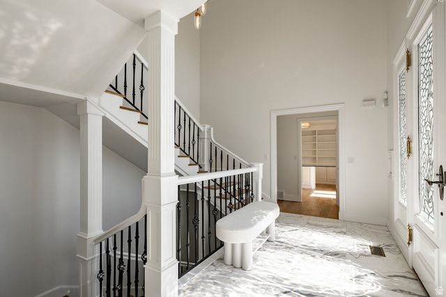 325 N FEDERAL HEIGHTS CIR, Salt Lake City, UT 84103