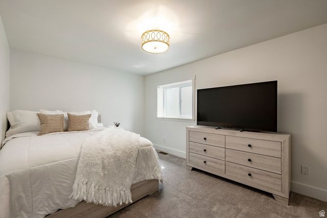 325 N FEDERAL HEIGHTS CIR, Salt Lake City, UT 84103