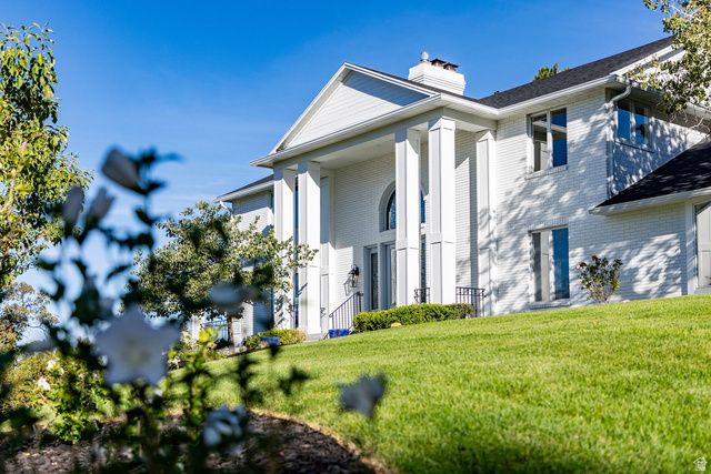 325 N FEDERAL HEIGHTS CIR, Salt Lake City, UT 84103