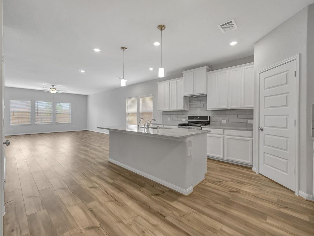 17878 Stone Terrace Lane, Montgomery, TX 77316