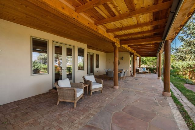 3 Camino Osito, Santa Fe, NM 87505