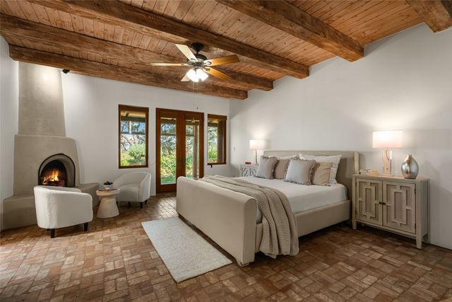 3 Camino Osito, Santa Fe, NM 87505