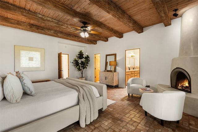 3 Camino Osito, Santa Fe, NM 87505