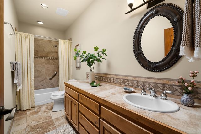 3 Camino Osito, Santa Fe, NM 87505