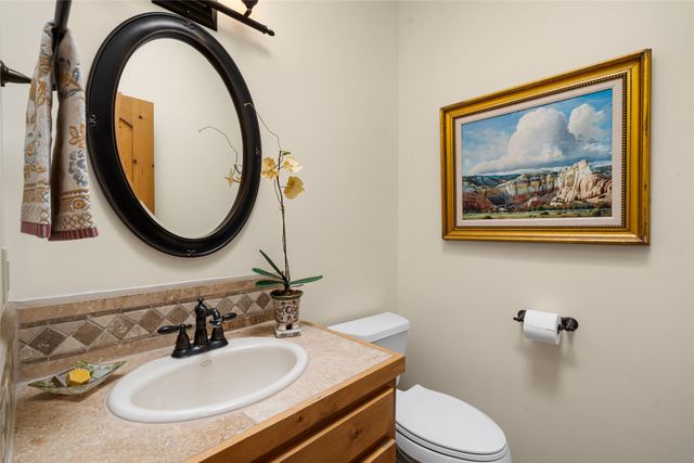 3 Camino Osito, Santa Fe, NM 87505