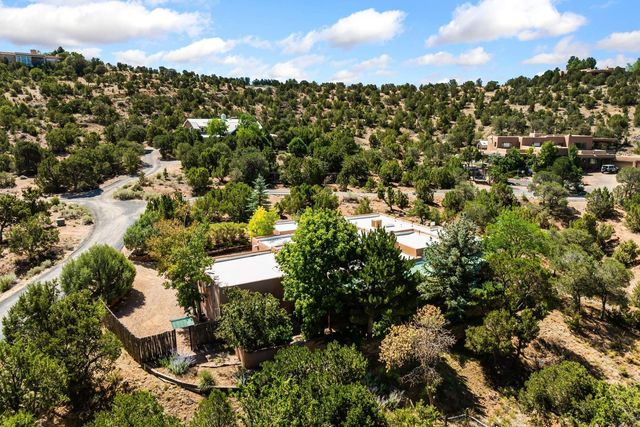 3 Camino Osito, Santa Fe, NM 87505