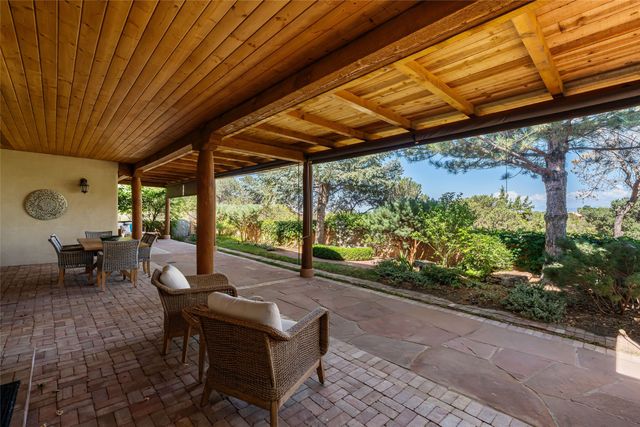 3 Camino Osito, Santa Fe, NM 87505