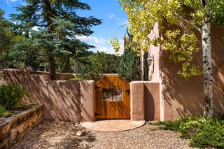 3 Camino Osito, Santa Fe, NM 87505