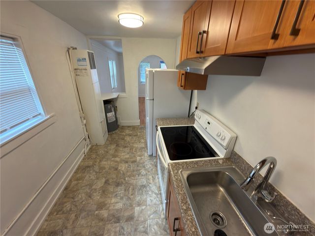 1409 NW 54th Street, Seattle, WA 98107