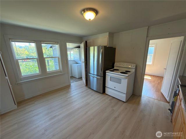 1409 NW 54th Street, Seattle, WA 98107