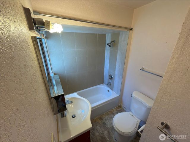 1409 NW 54th Street, Seattle, WA 98107