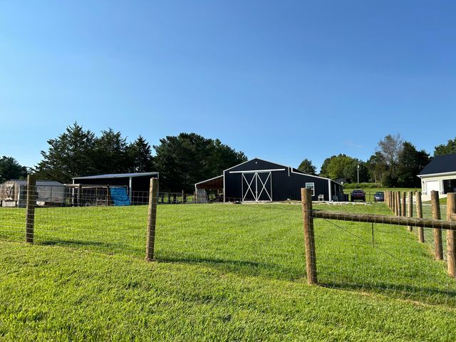 217 N Cave Springs Road, Somerset, KY 42503