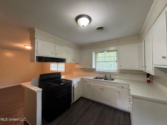 151 Queen Joanna Lane, Jackson, MS 39209