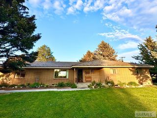 939 S 45th E, Idaho Falls, ID 83401