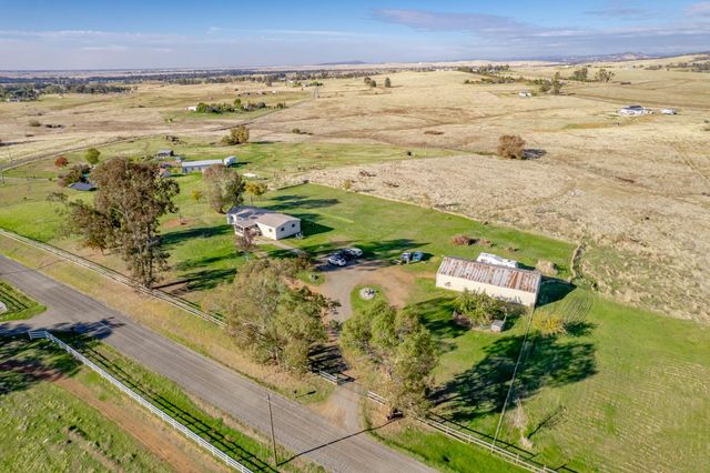 3455 Hokan Ln, Wheatland, CA 95692