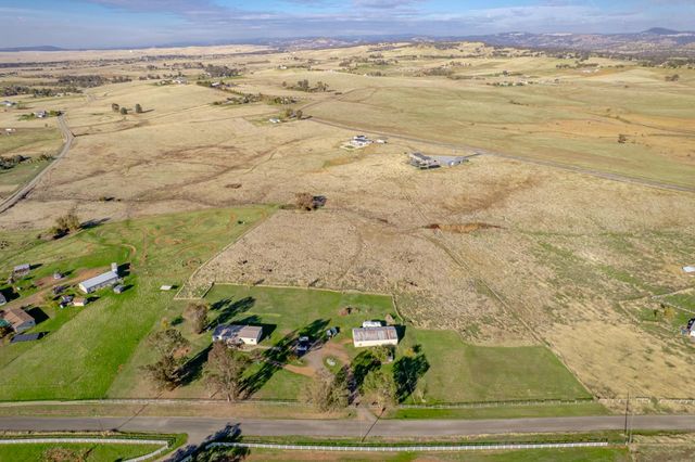 3455 Hokan Ln, Wheatland, CA 95692