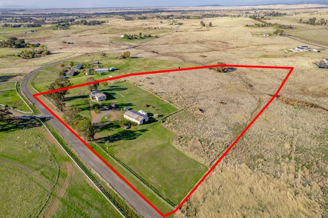 3455 Hokan Ln, Wheatland, CA 95692