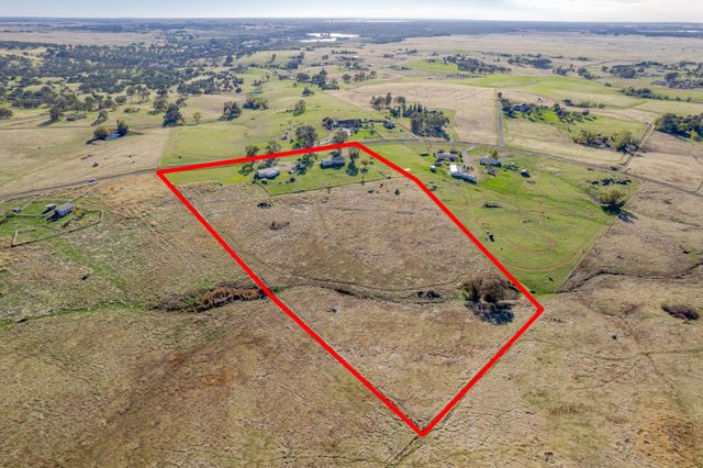 3455 Hokan Ln, Wheatland, CA 95692