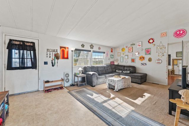 3455 Hokan Ln, Wheatland, CA 95692