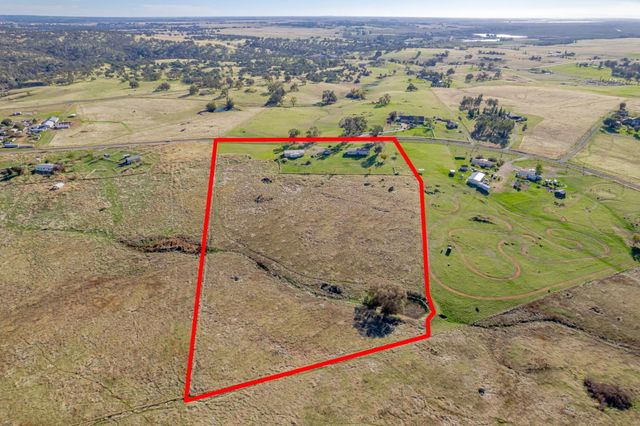 3455 Hokan Ln, Wheatland, CA 95692