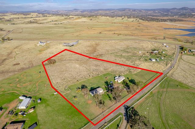 3455 Hokan Ln, Wheatland, CA 95692